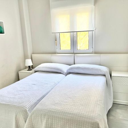 Mi Capricho 3-5 Beachfront- Apartment With Sea Views In Costa Del Sol Sitio de Calahonda Eksteriør bilde